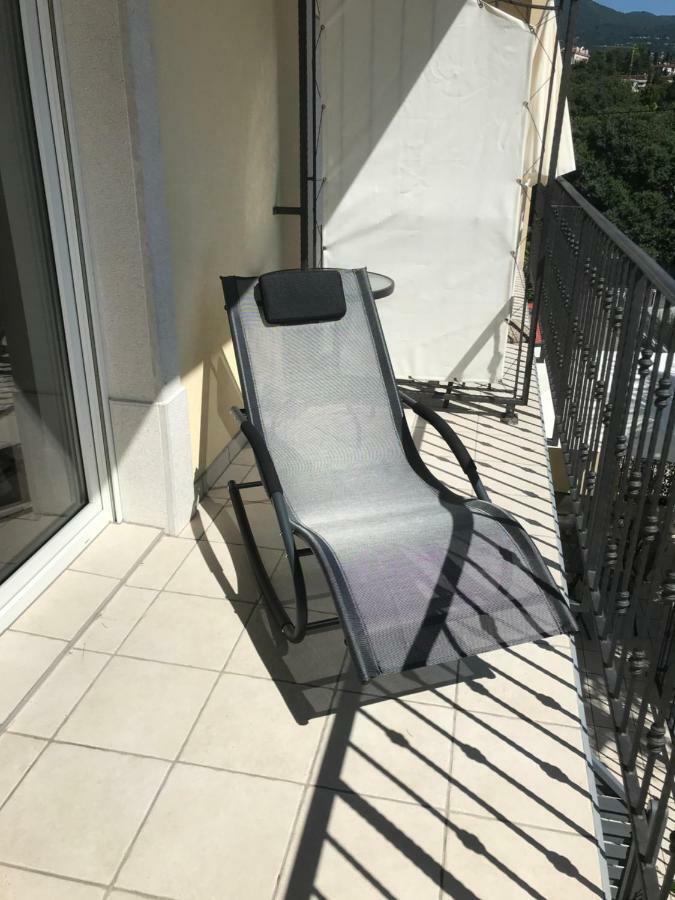 Penthouse Apartment Lovran Exterior photo